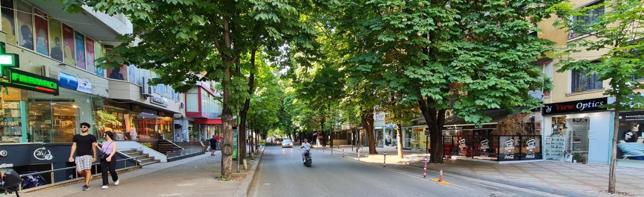 2V1 - Blloku Zy Leilighet Tiranë Eksteriør bilde